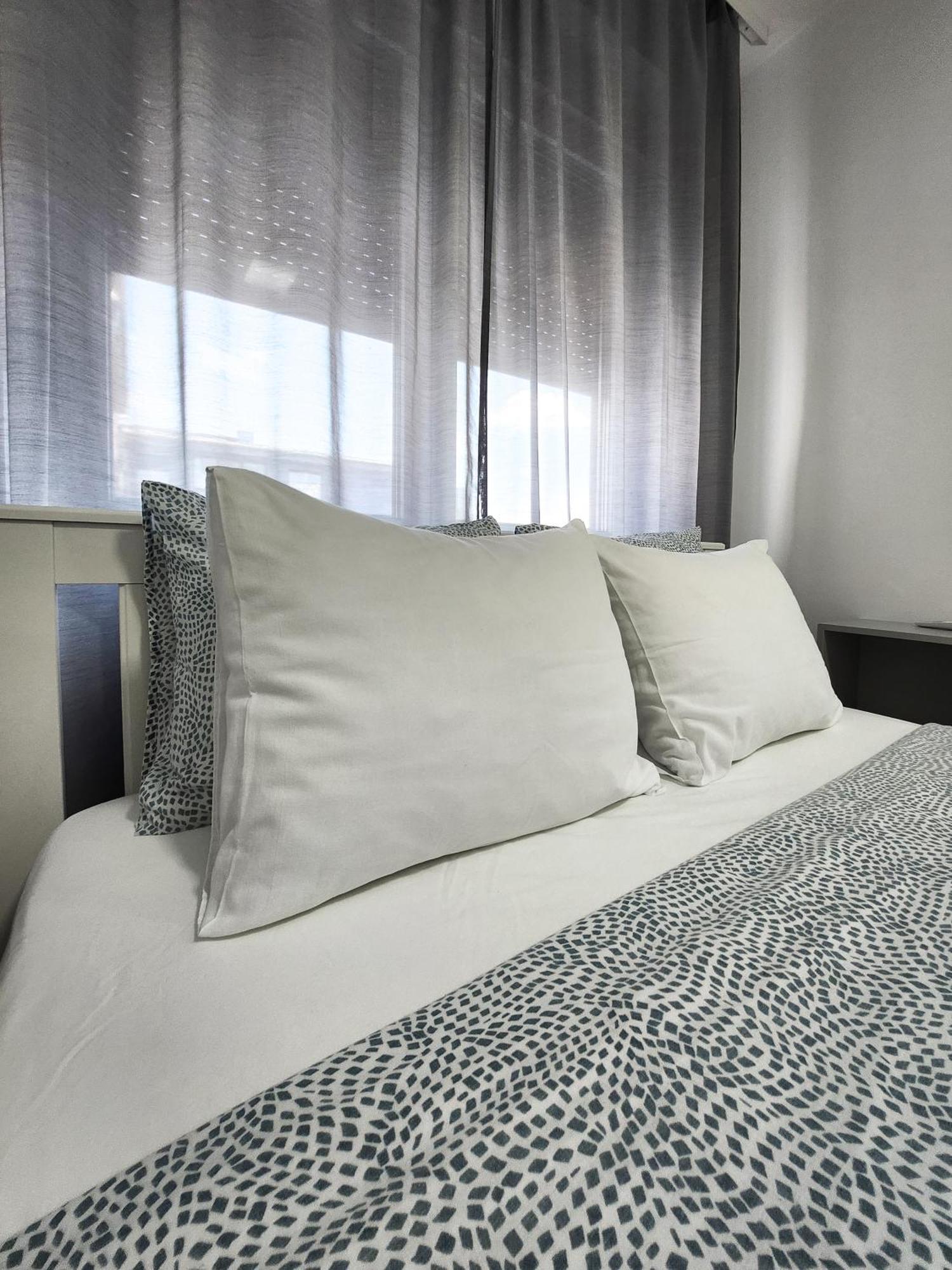 Oota Soko With Parking Garage Apartment Kragujevac Room photo